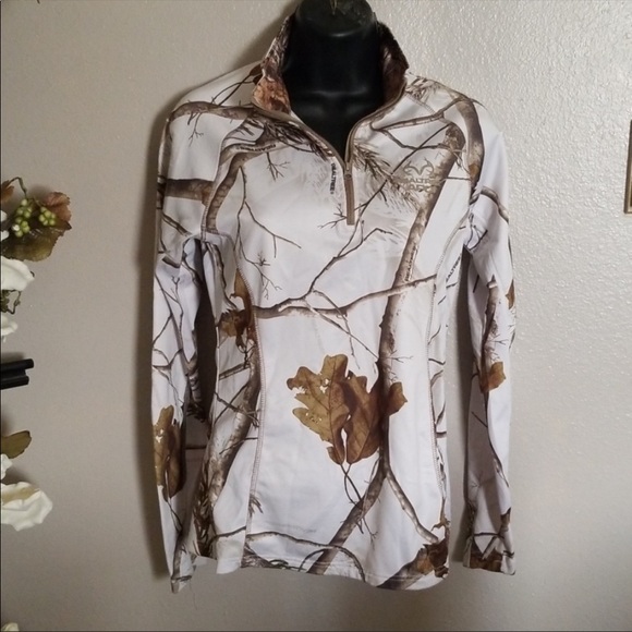 Realtree Tops - Real Tree Long Sleeve Size Small